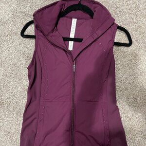 Lululemon Down for it All Vest - size 4 maroon/burgundy - good condition